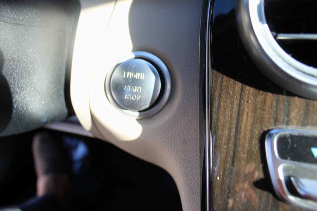 Used 2018 Mercedes-Benz C 300 Sedan image 18