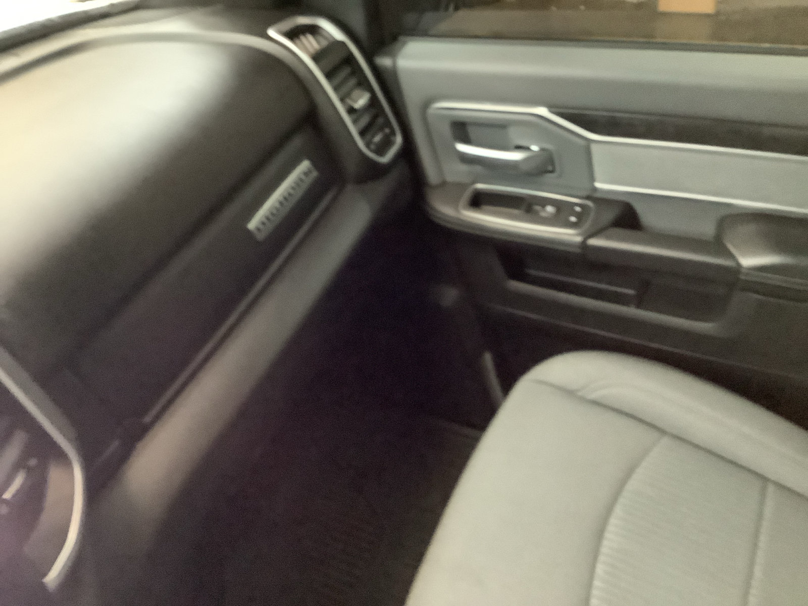 Used 2023 RAM 2500 Big Horn w/ Level 1 Equipment Group AWD/4WD image 22