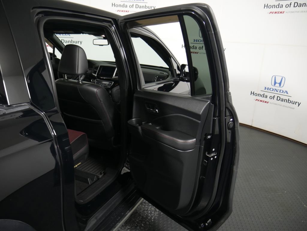 Used 2019 Honda Ridgeline Black Edition image 9