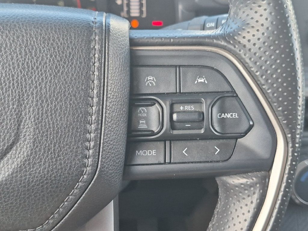 Certified 2025 Toyota 4Runner SR5 AWD/4WD image 26
