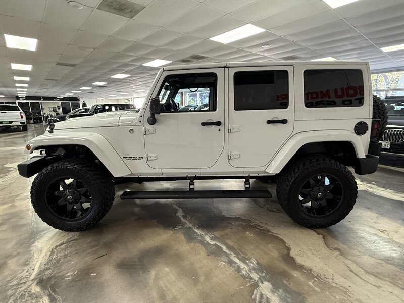 Used 2015 Jeep Wrangler Unlimited Sahara AWD/4WD image 2