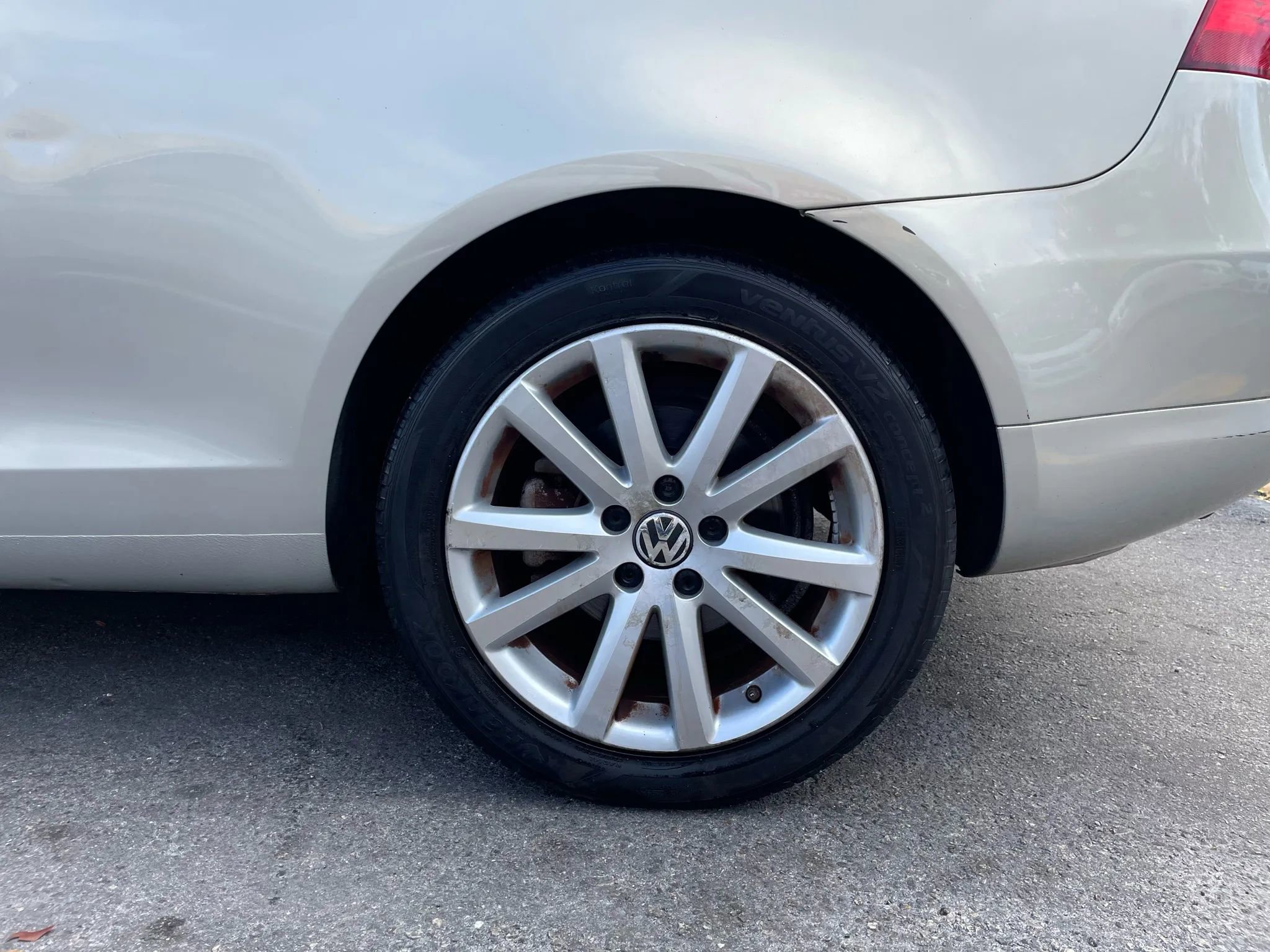 Used 2009 Volkswagen Eos Komfort image 18