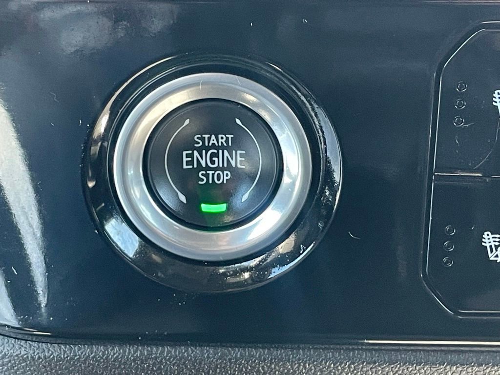 Used 2022 Chevrolet Silverado 1500 LT w/ Protection Package AWD/4WD image 33