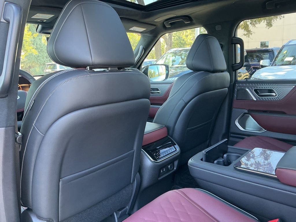 Certified 2026 INFINITI QX80 Autograph w/ Premium Cargo Package image 27