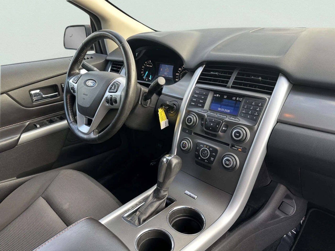 Used 2013 Ford Edge SEL FWD image 19