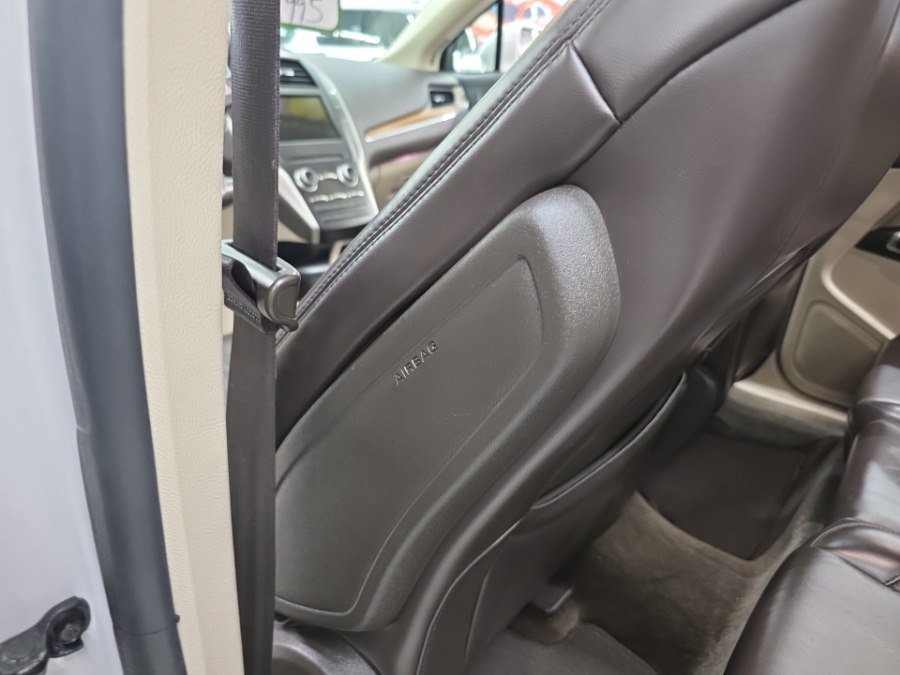 Used 2017 Lincoln MKC Select w/ Select Plus Package AWD/4WD image 33