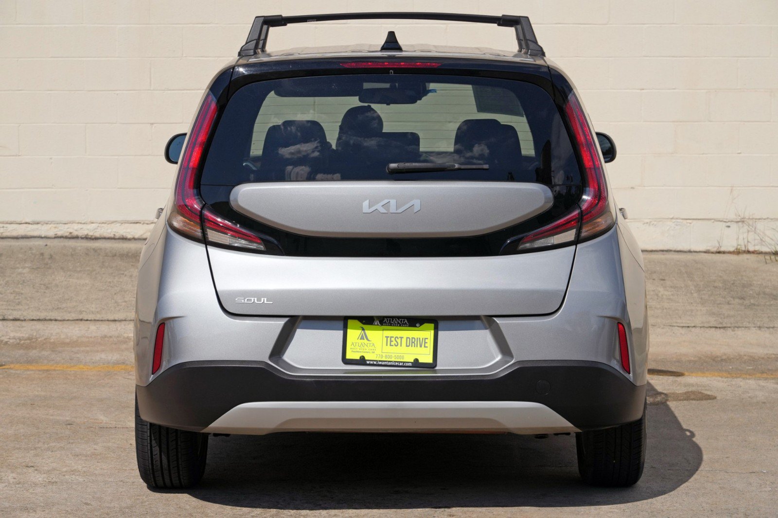 Used 2023 Kia Soul LX w/ LX Technology Package FWD image 42