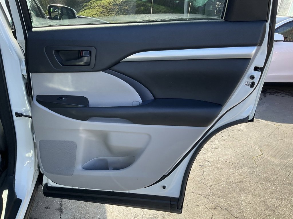 Used 2018 Toyota Highlander Plus image 64