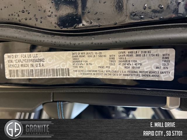 Used 2024 Jeep Grand Cherokee Trailhawk w/ Advanced Protech Group II image 27