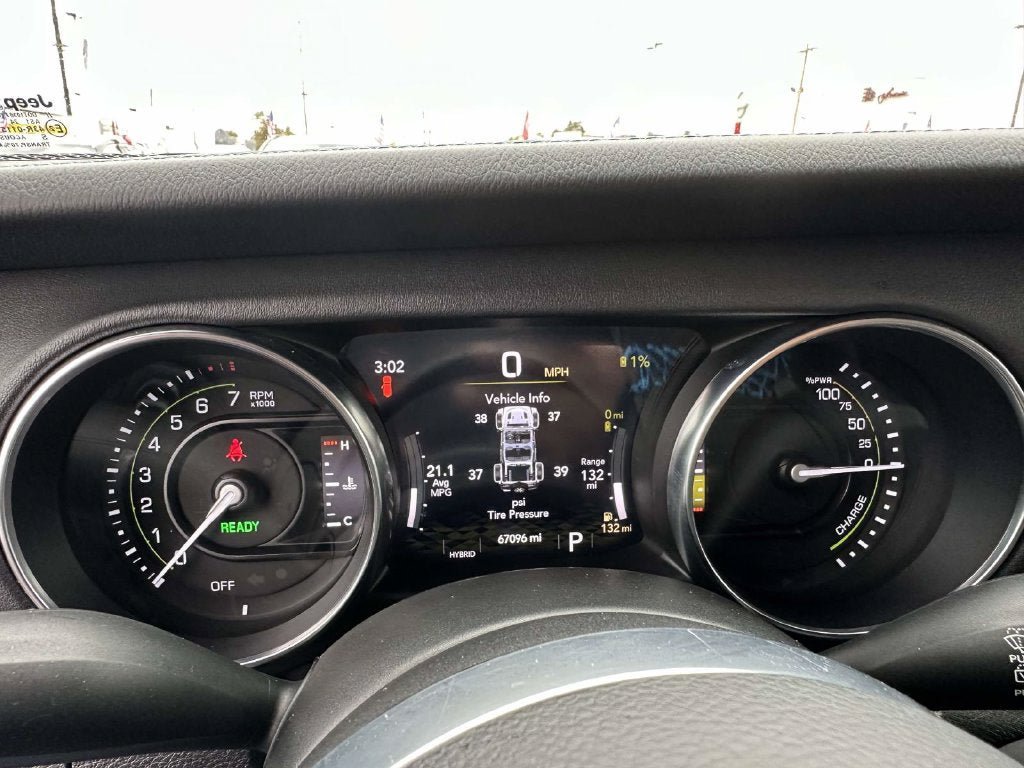 Used 2023 Jeep Wrangler Unlimited Rubicon 4xe w/ Cold Weather Group AWD/4WD image 27
