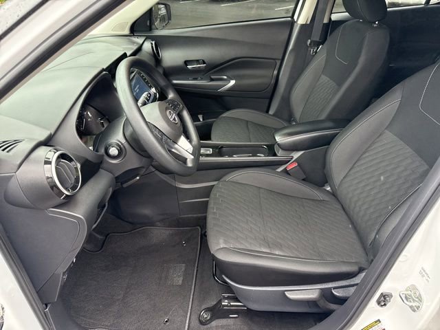 Used 2024 Nissan Kicks SV w/ Interior Electronics Package FWD image 13