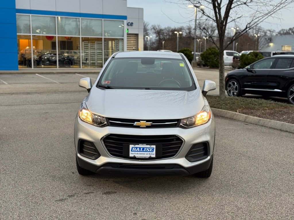 Used 2019 Chevrolet Trax LS image 2
