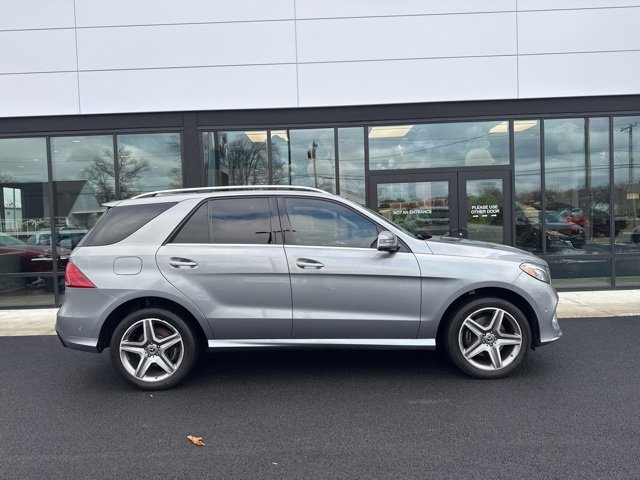 Used 2016 Mercedes-Benz GLE 400 4MATIC image 2