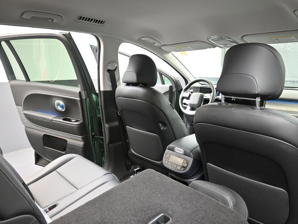 Used 2026 Hyundai Ioniq 9 SEL image 15