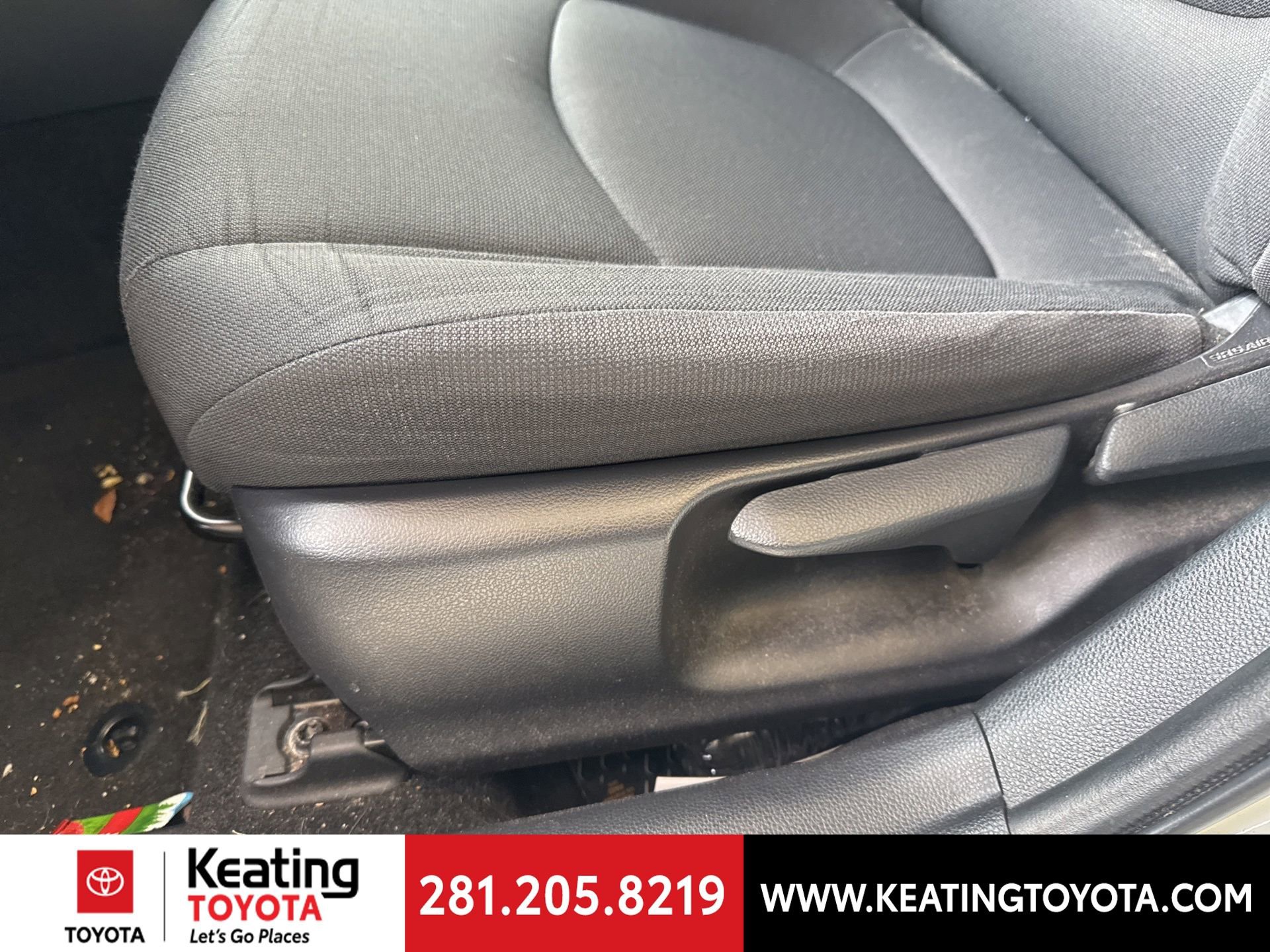 Used 2020 Toyota Corolla LE image 14