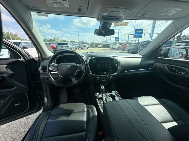 Used 2020 Chevrolet Traverse RS w/ LPO, 'HIT The Road' Package AWD/4WD image 22