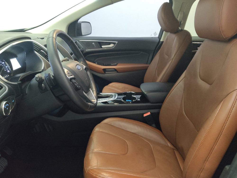 Used 2015 Ford Edge Titanium w/ Equipment Group 302A AWD/4WD image 17