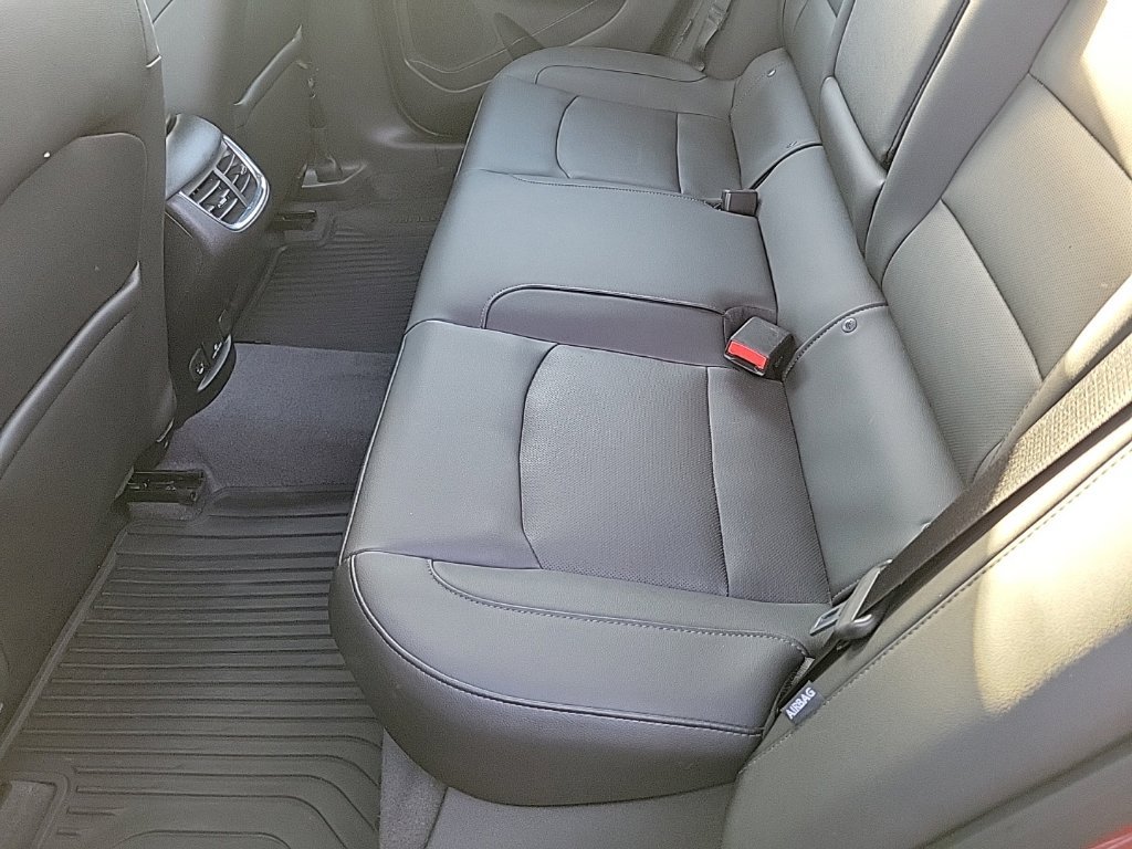 Used 2019 Chevrolet Malibu Premier w/ Sun and Wheel Package FWD image 8