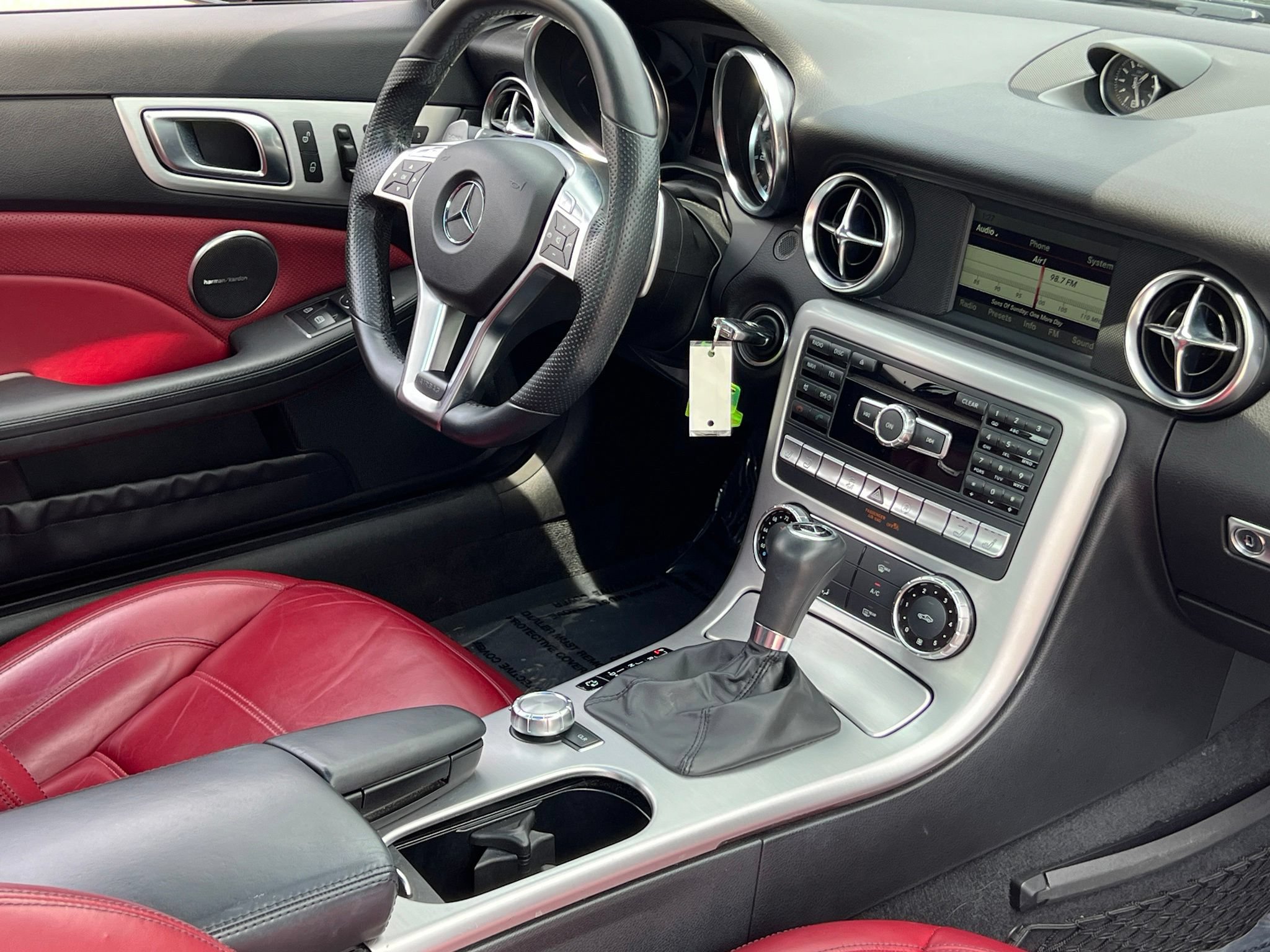 Used 2015 Mercedes-Benz SLK 55 AMG image 34