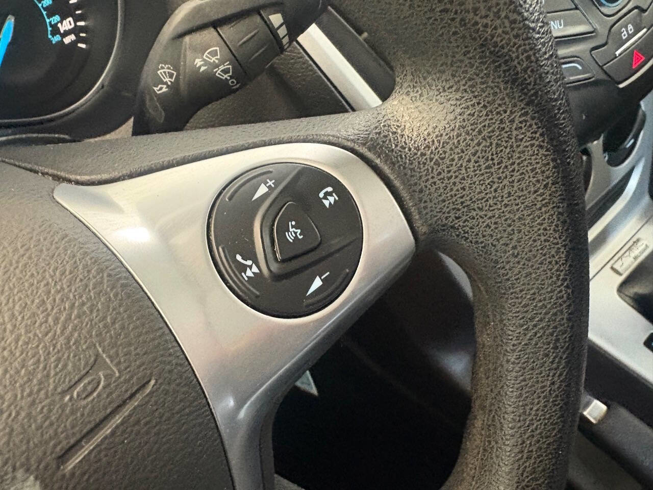 Used 2014 Ford Focus SE w/ SE Winter Package image 17