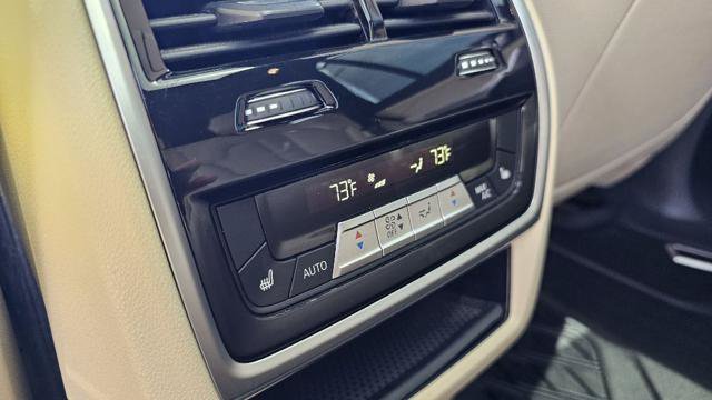 Used 2022 BMW X5 xDrive40i w/ Executive Package AWD/4WD image 32