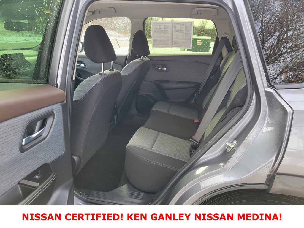 Certified 2023 Nissan Rogue SV image 39