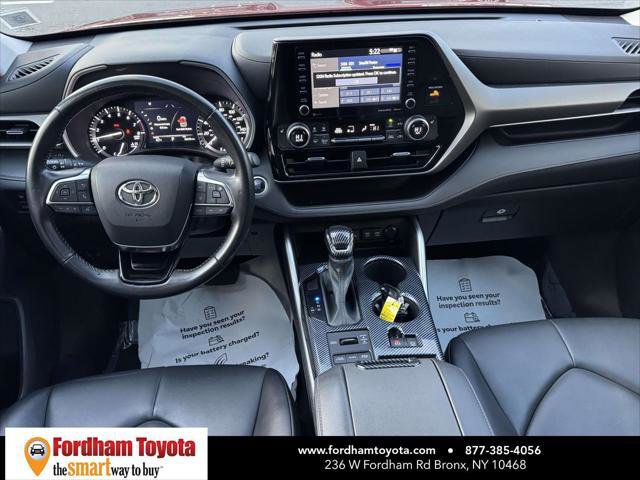 Certified 2021 Toyota Highlander XLE image 13