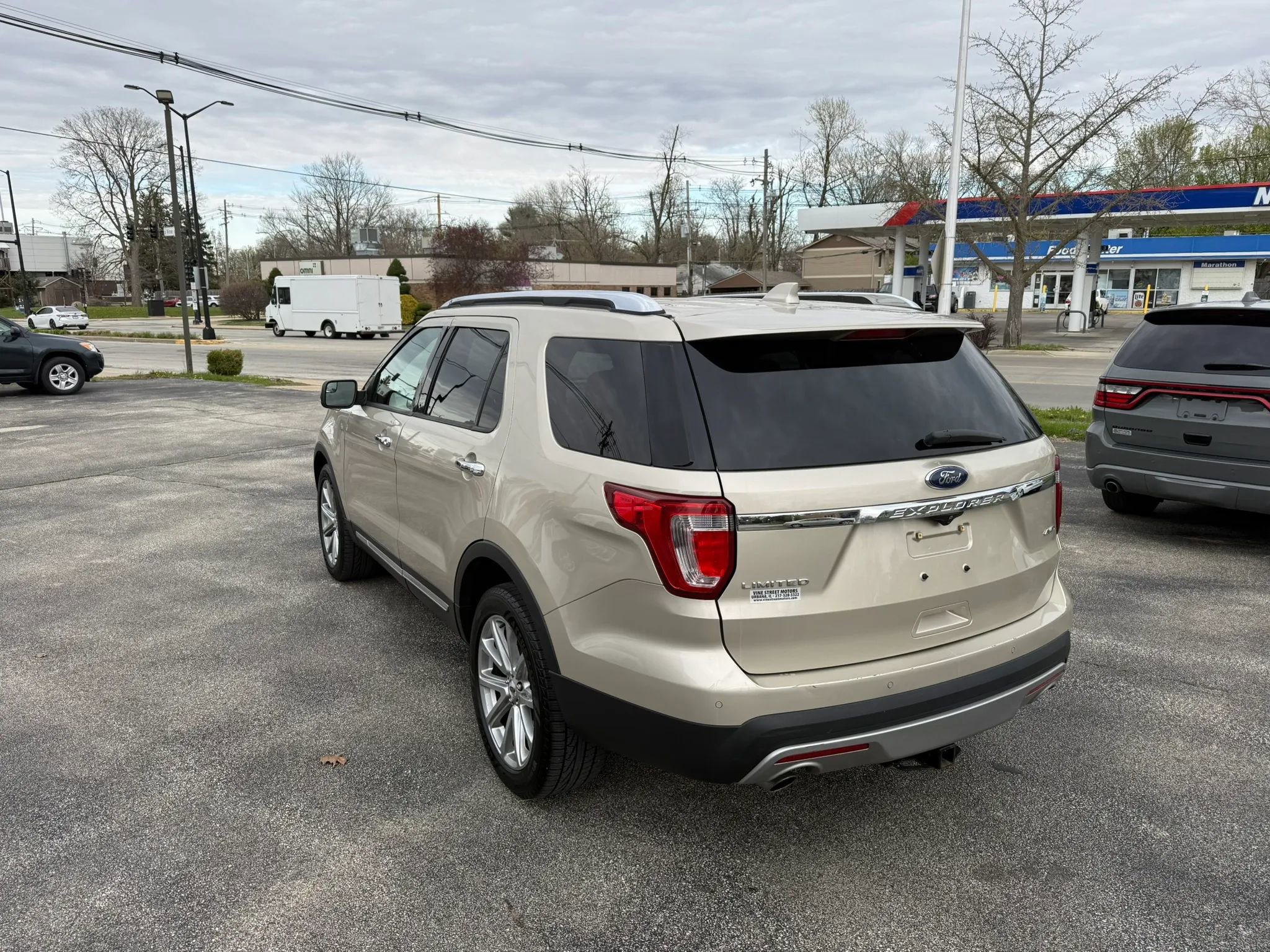 Used 2017 Ford Explorer Limited AWD/4WD image 1