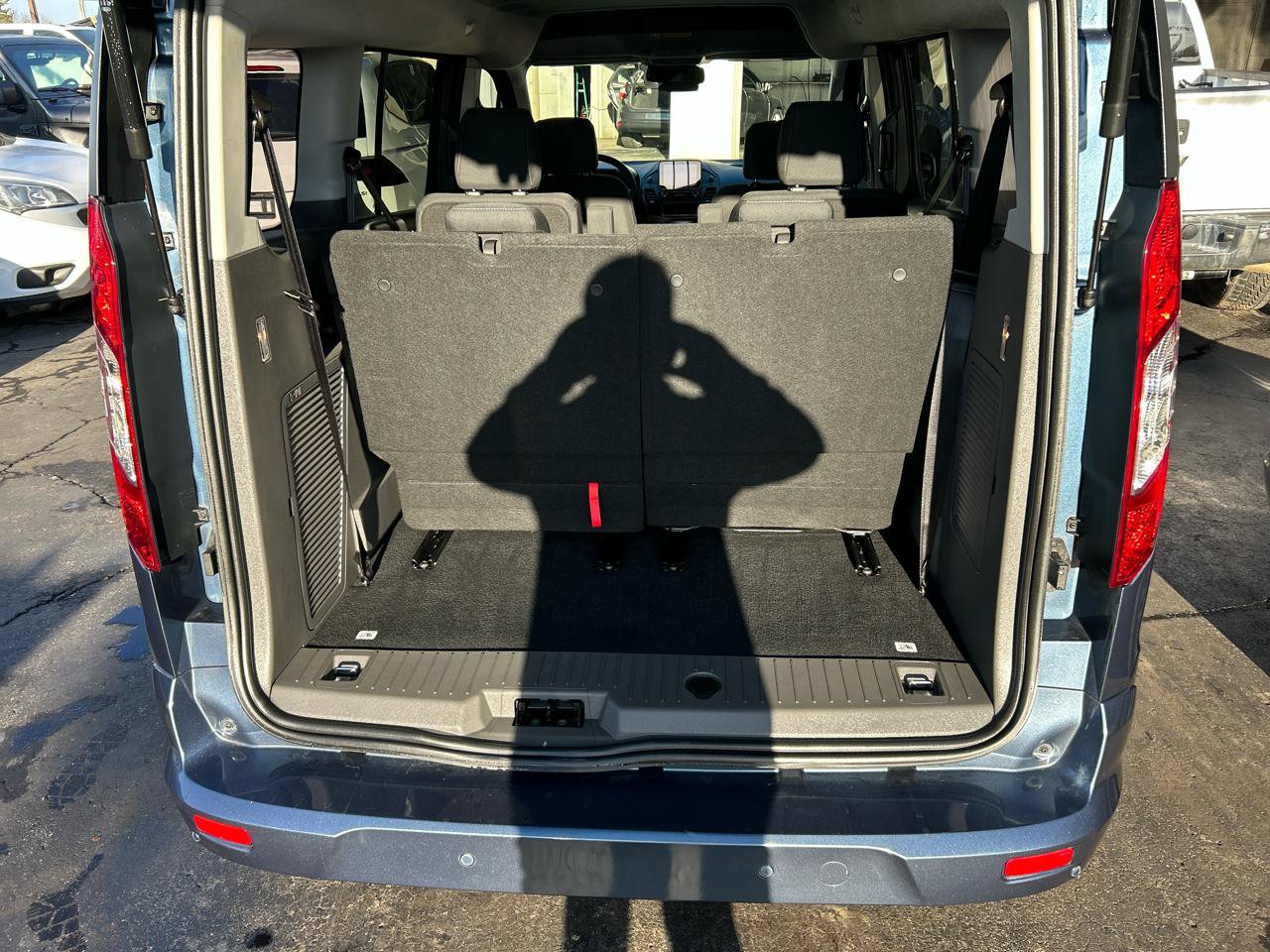 Used 2021 Ford Transit Connect XLT FWD image 6