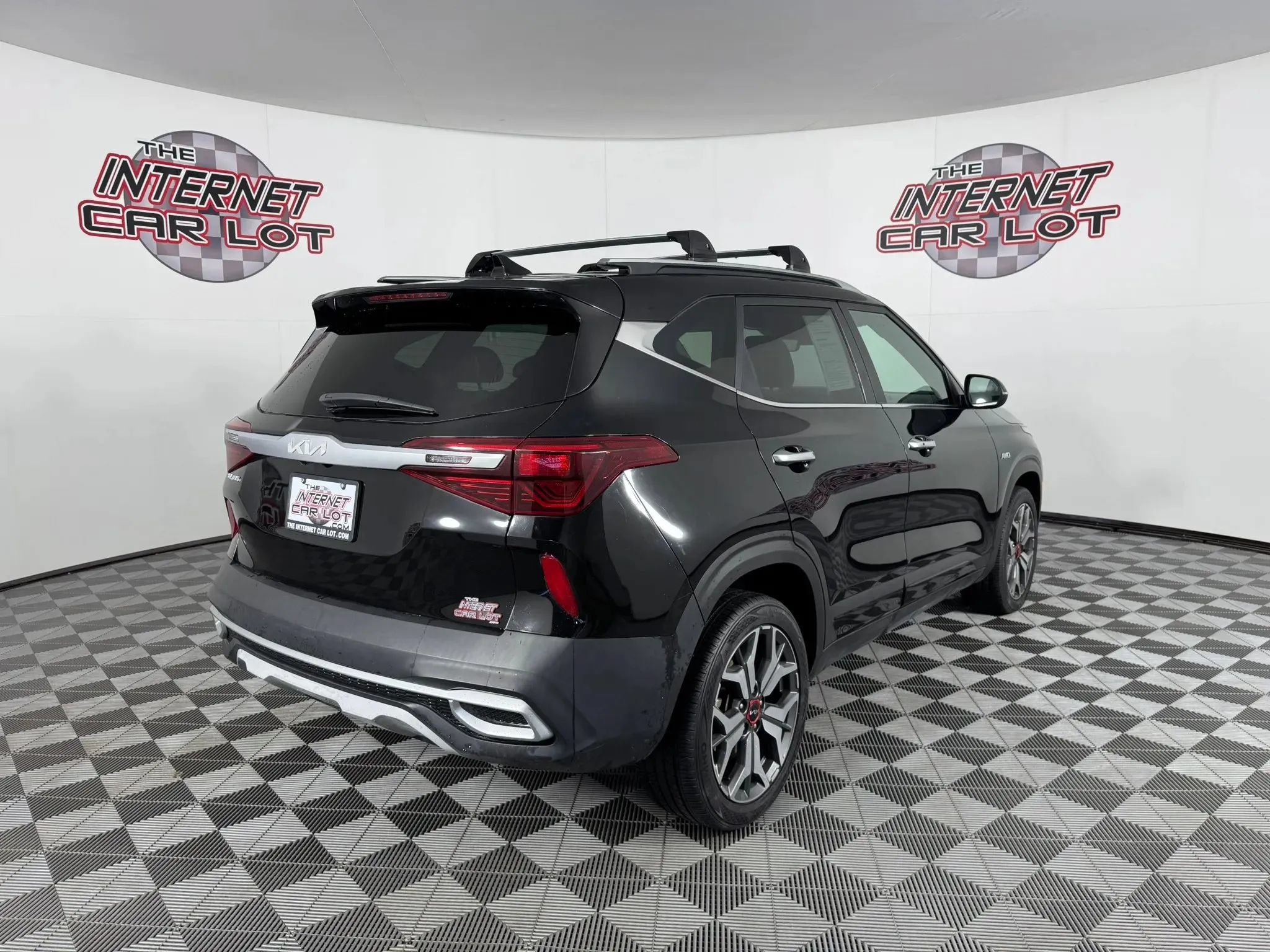 Used 2022 Kia Seltos SX w/ Sunroof Package AWD/4WD image 7