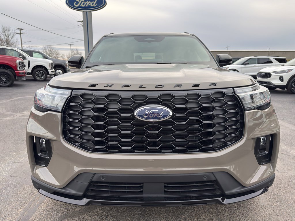 New 2026 Ford Explorer ST-Line w/ ST-Line Street Pack image 3