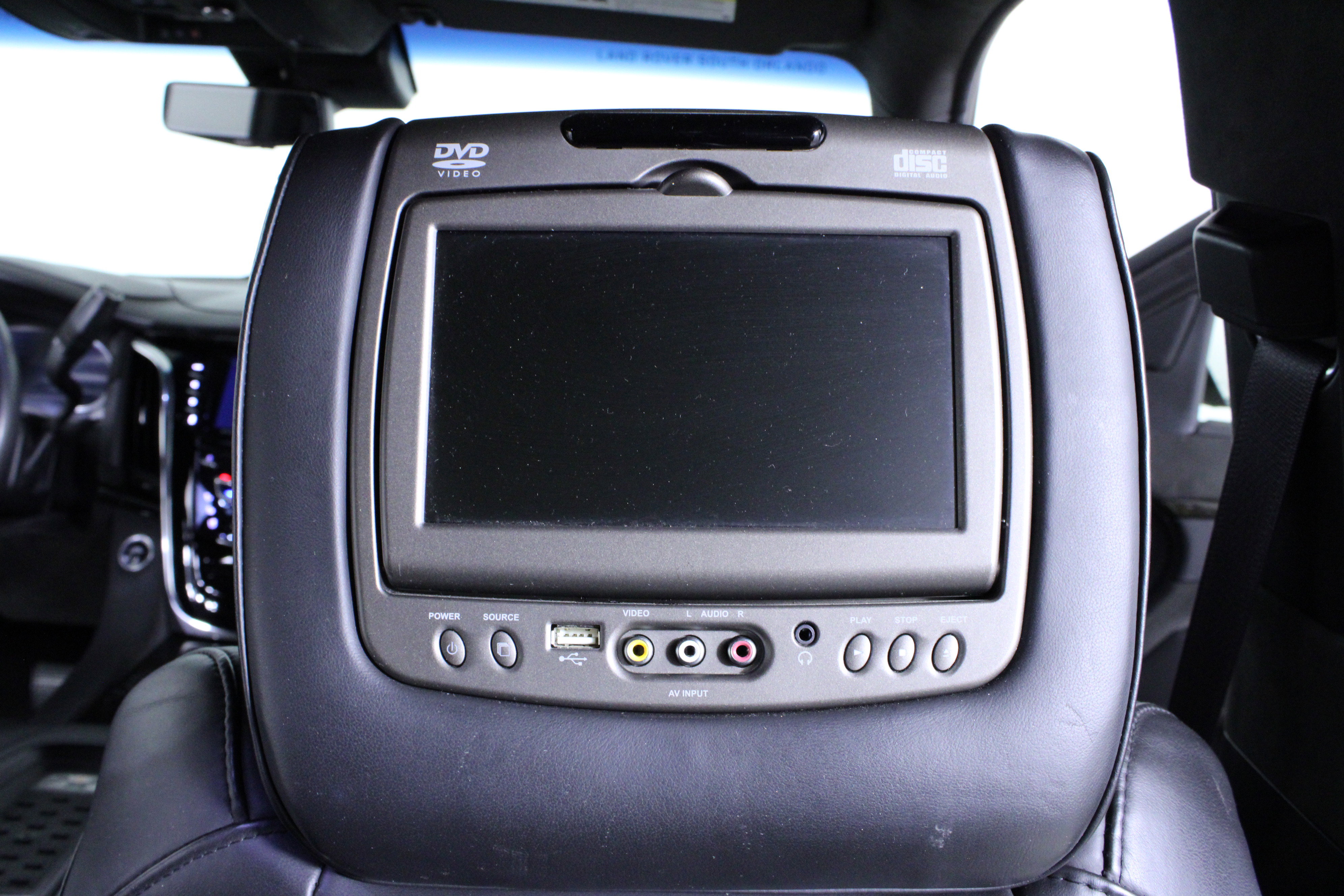 Used 2017 Cadillac Escalade Platinum image 17