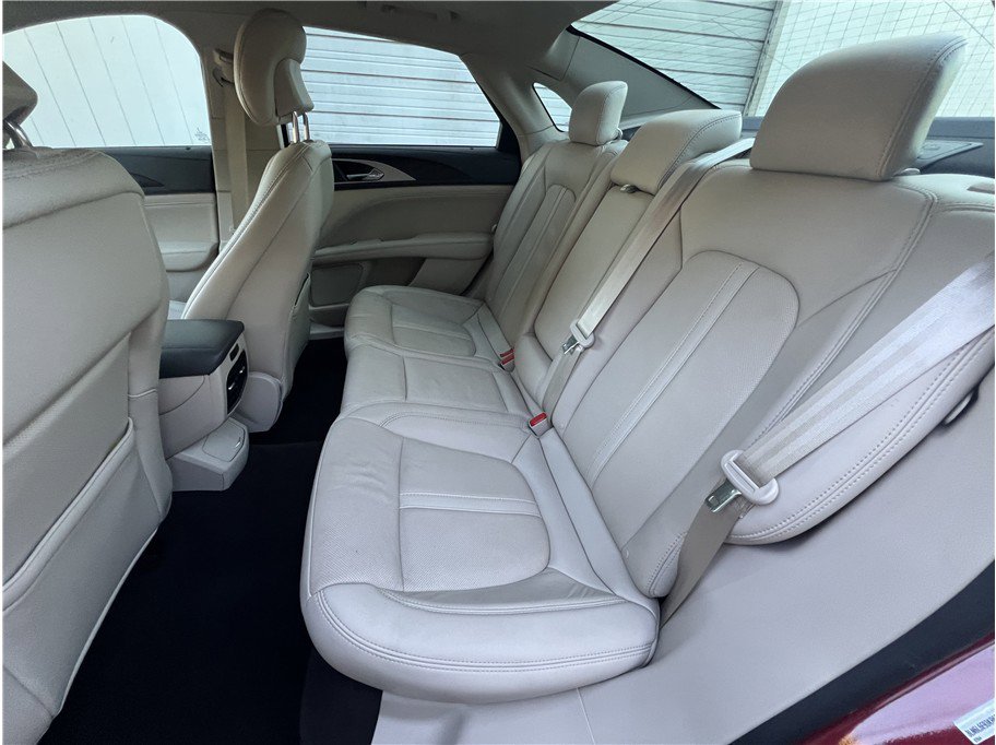 Used 2019 Lincoln MKZ Reserve FWD image 8