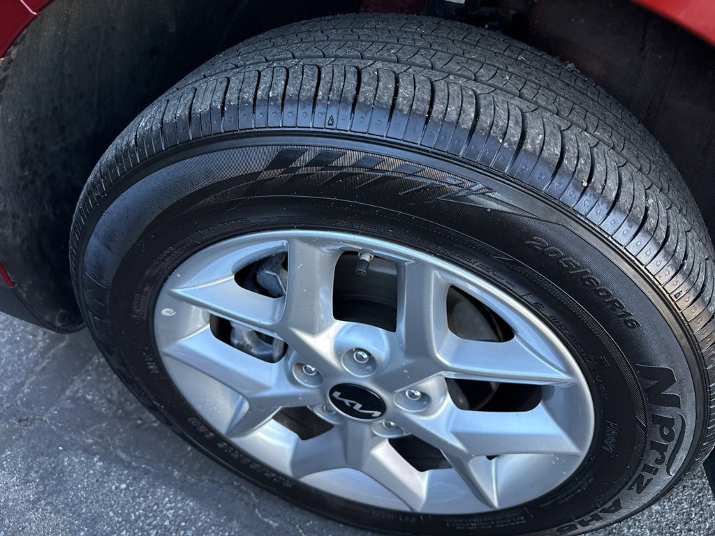 Used 2025 Kia Soul S image 10