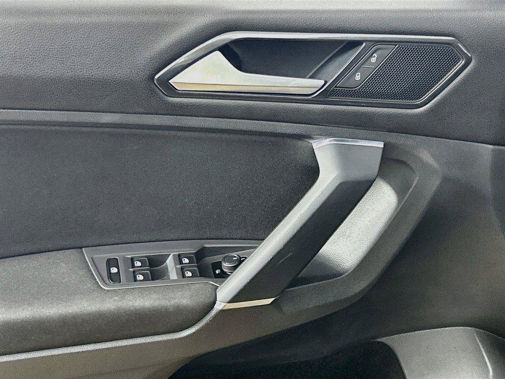 Used 2018 Volkswagen Tiguan S AWD/4WD image 17