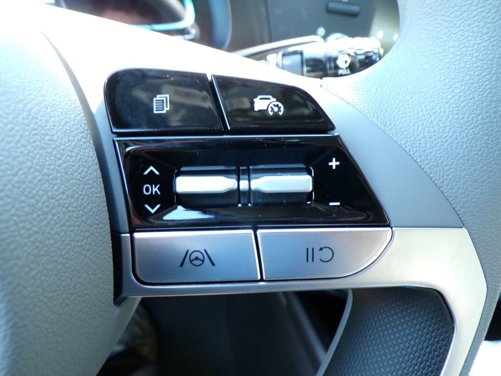 New 2026 Hyundai Elantra Hybrid FWD image 31