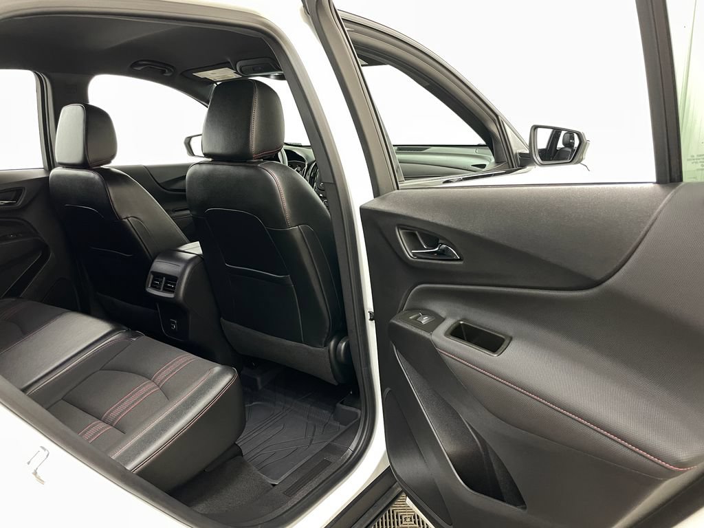 Certified 2024 Chevrolet Equinox RS w/ LPO, Floor Liner Package FWD image 40