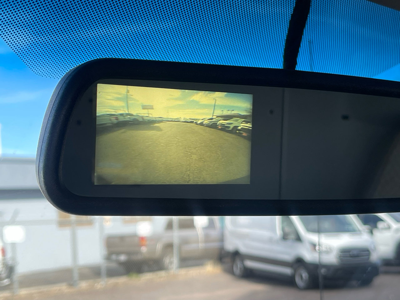 Used 2015 Chevrolet Express 2500 image 31