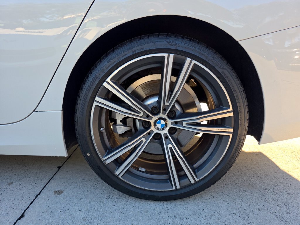 Certified 2024 BMW 330i Sedan w/ Convenience Package RWD image 23