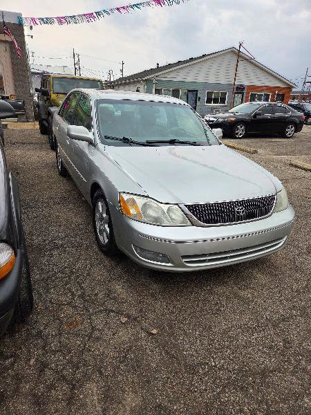 Used 2001 Toyota Avalon XL FWD image 2