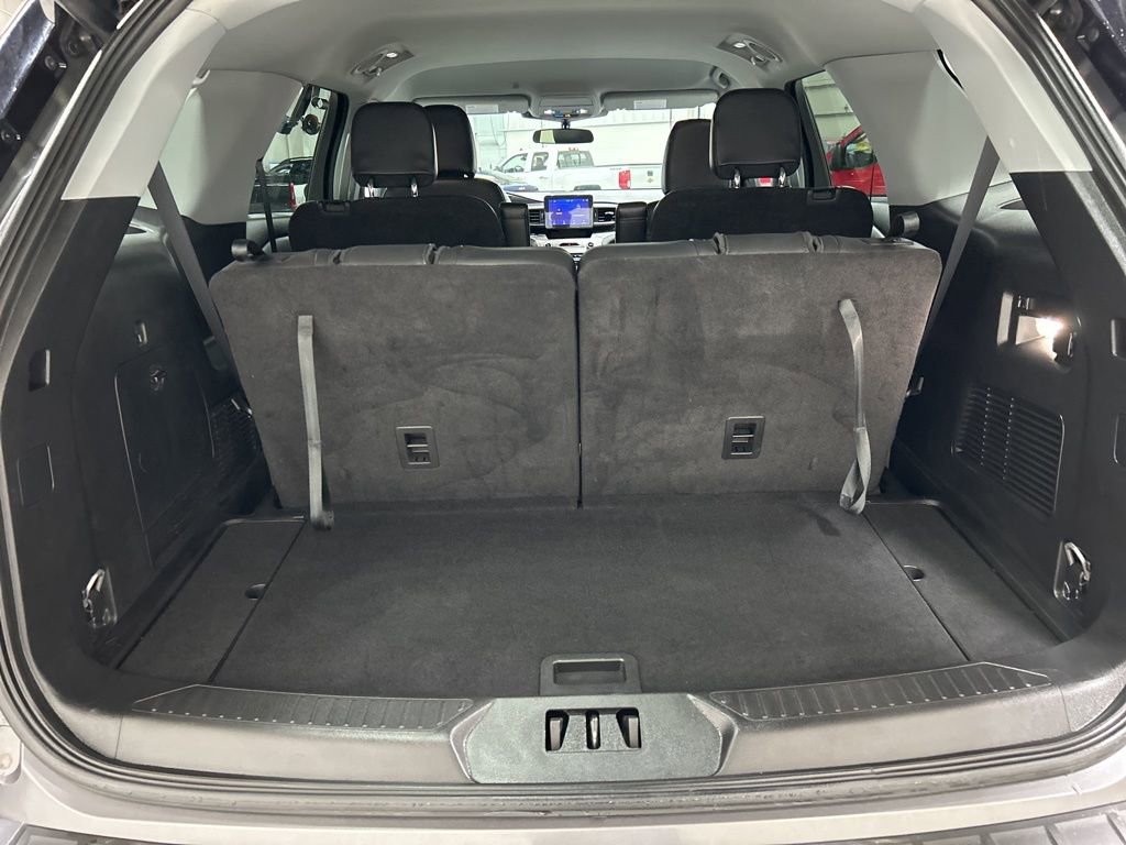 Certified 2023 Ford Explorer XLT w/ Equipment Group 202A image 30
