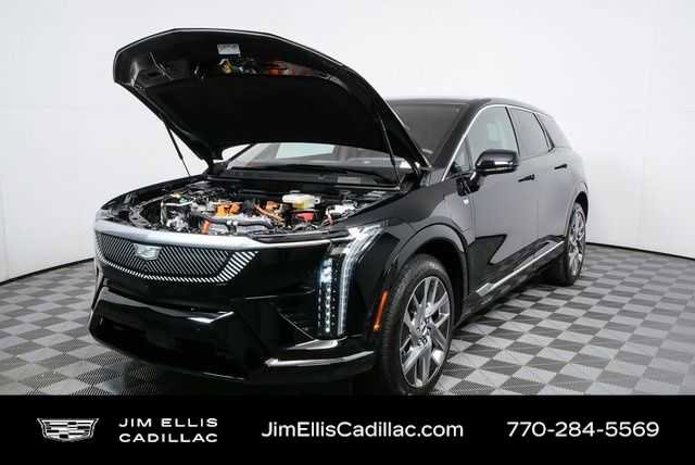 Certified 2025 Cadillac Optiq Luxury 2 w/ LPO, Floor Liner Package image 32