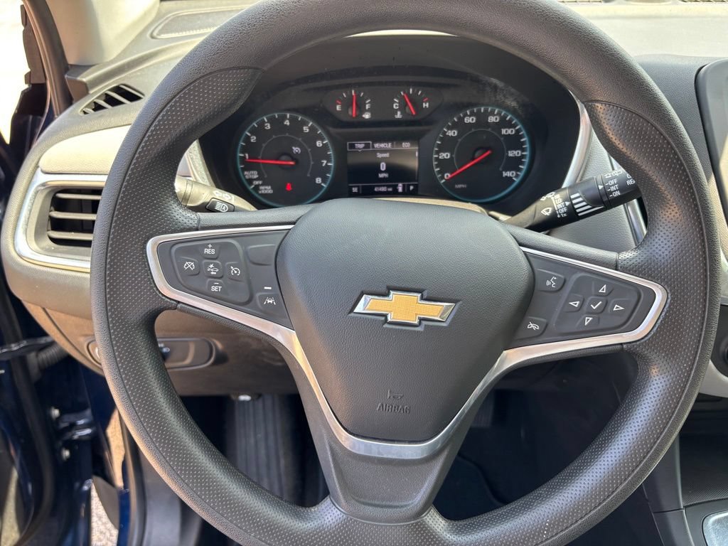 Used 2022 Chevrolet Equinox LS FWD image 13