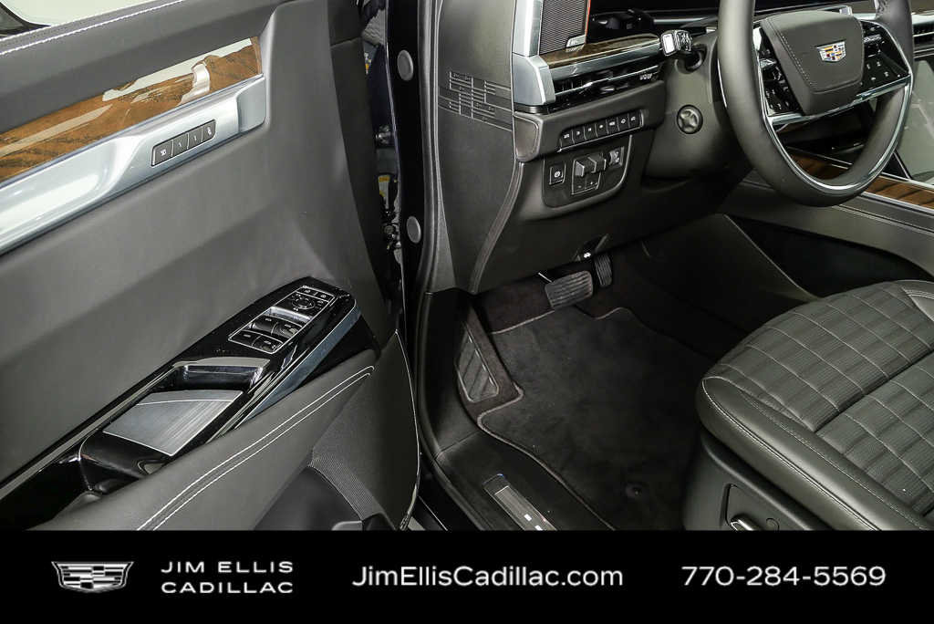 New 2026 Cadillac Escalade Platinum Sport AWD/4WD image 6