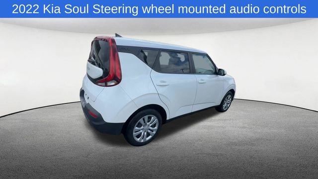 Used 2022 Kia Soul LX image 9