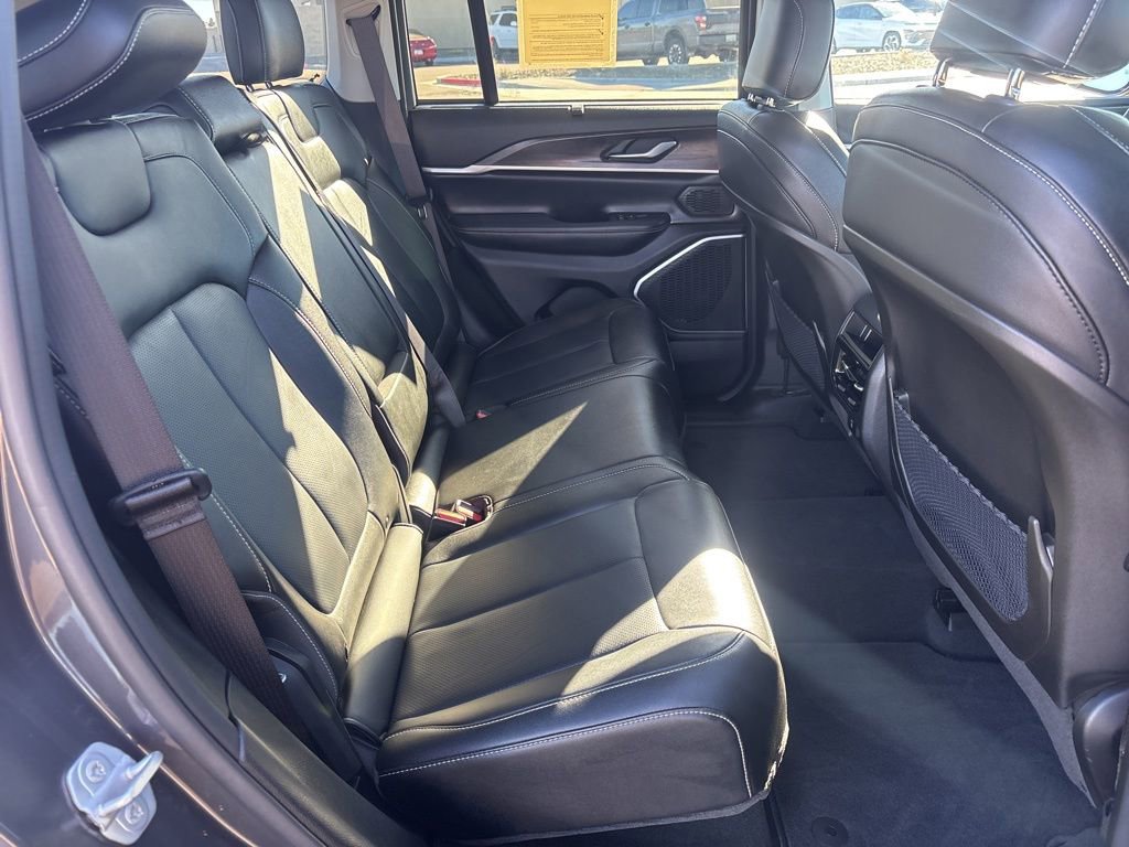 Used 2022 Jeep Grand Cherokee Limited 4xe w/ Luxury Tech Group II image 15