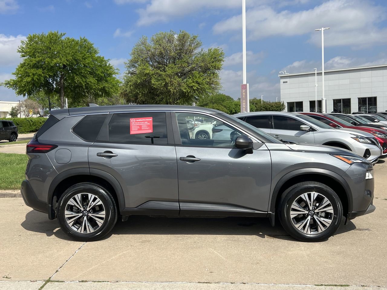 Certified 2023 Nissan Rogue SV FWD image 3