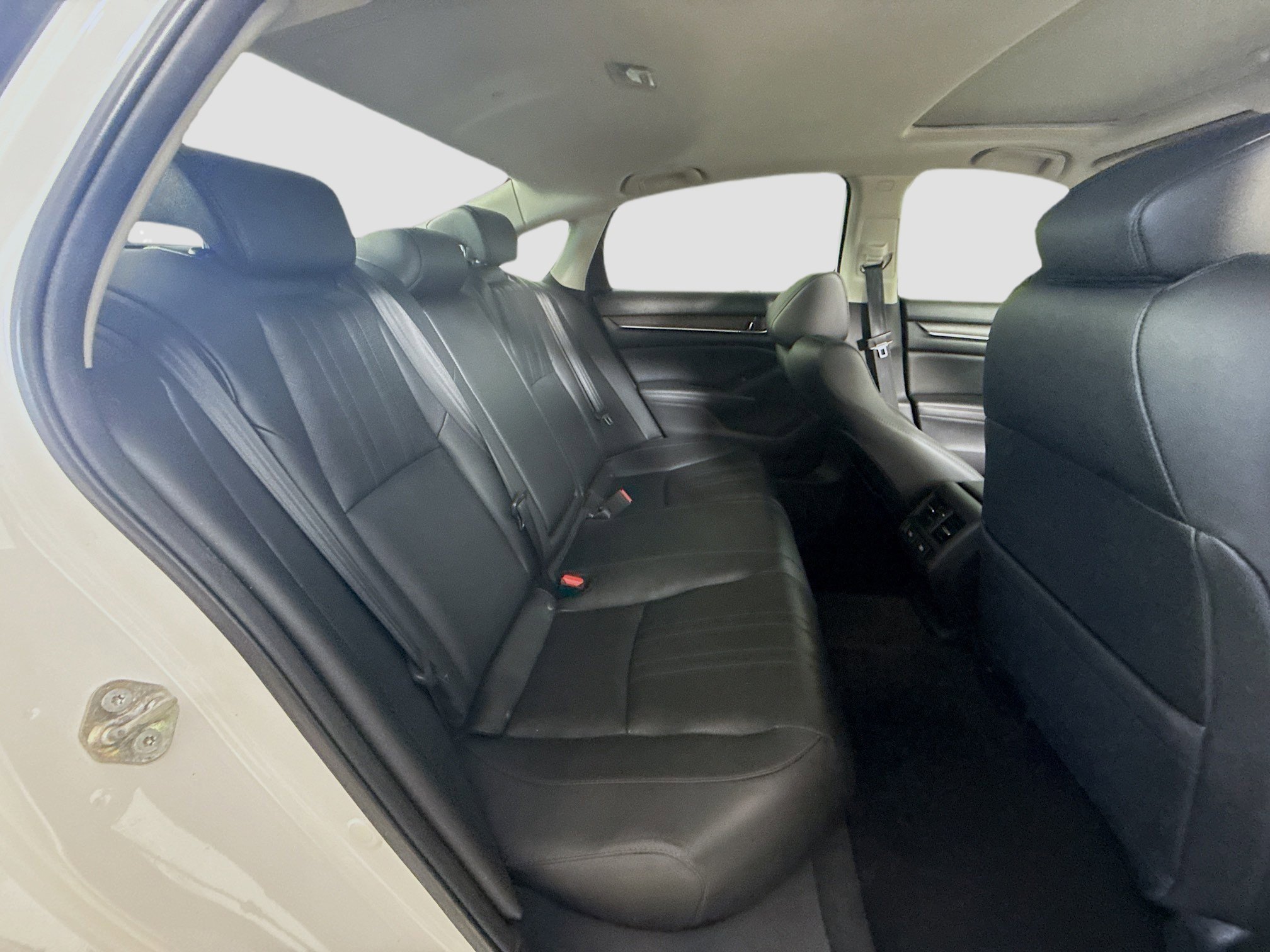 Used 2021 Honda Accord EX-L image 27