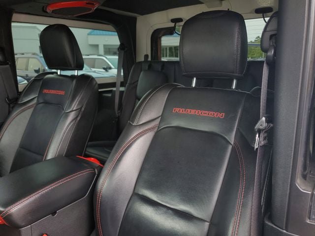 Used 2023 Jeep Wrangler Rubicon w/ Cold Weather Group AWD/4WD image 16