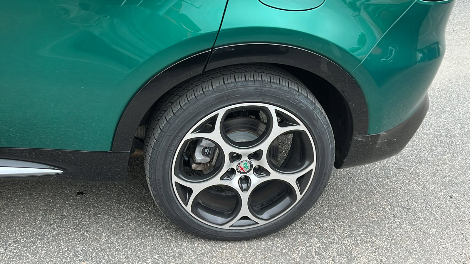 Used 2024 Alfa Romeo Tonale Ti image 12